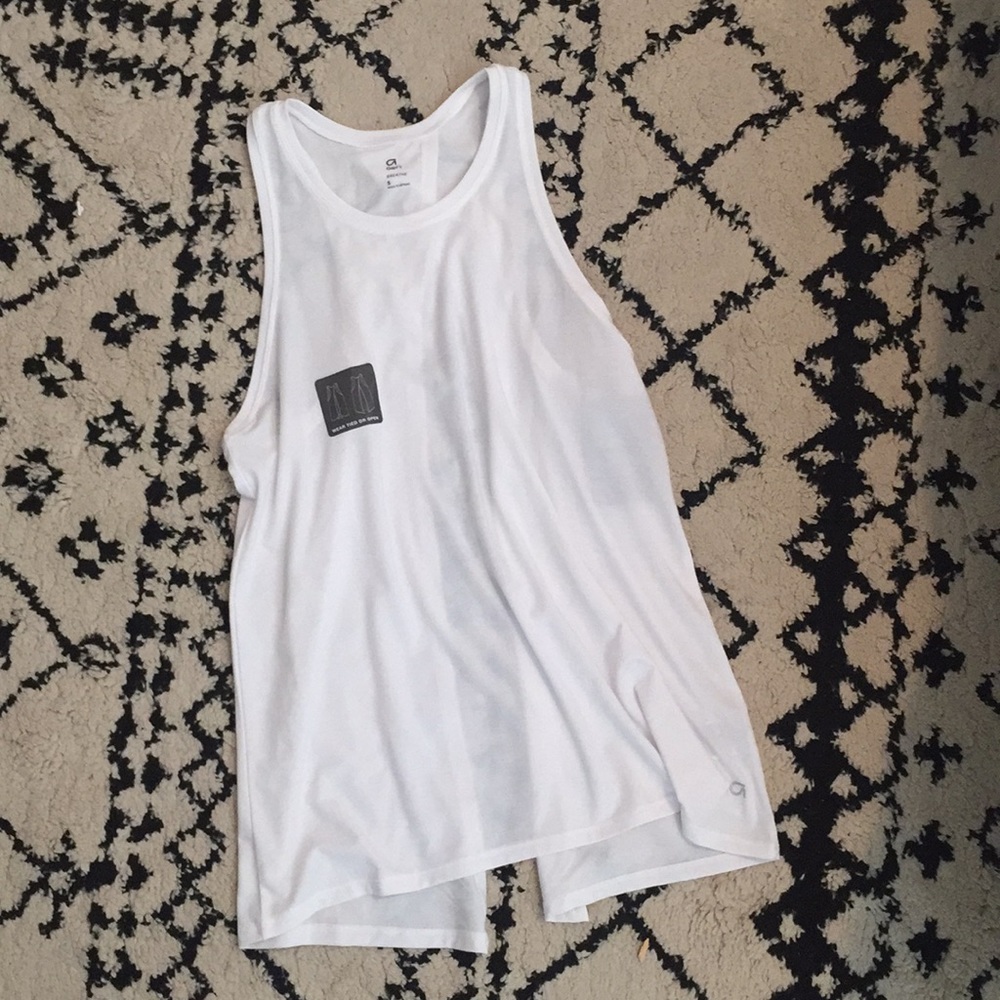Gap Active white tie back shirt